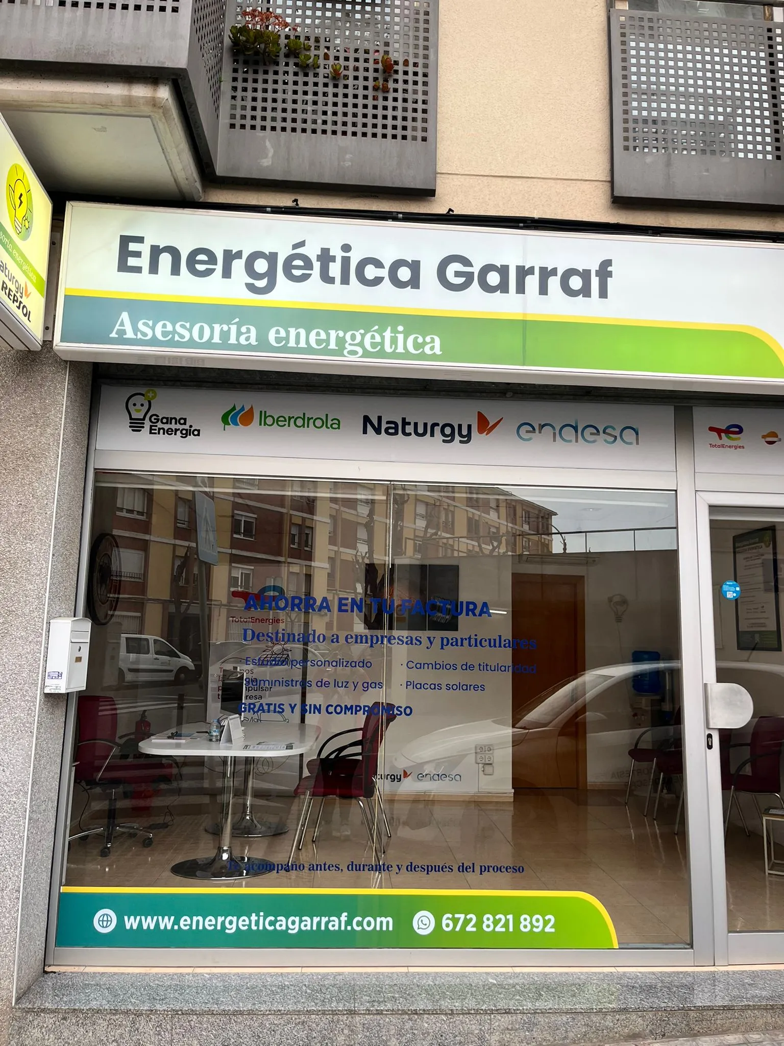 Exterior oficina Energética Garraf - Vista principal